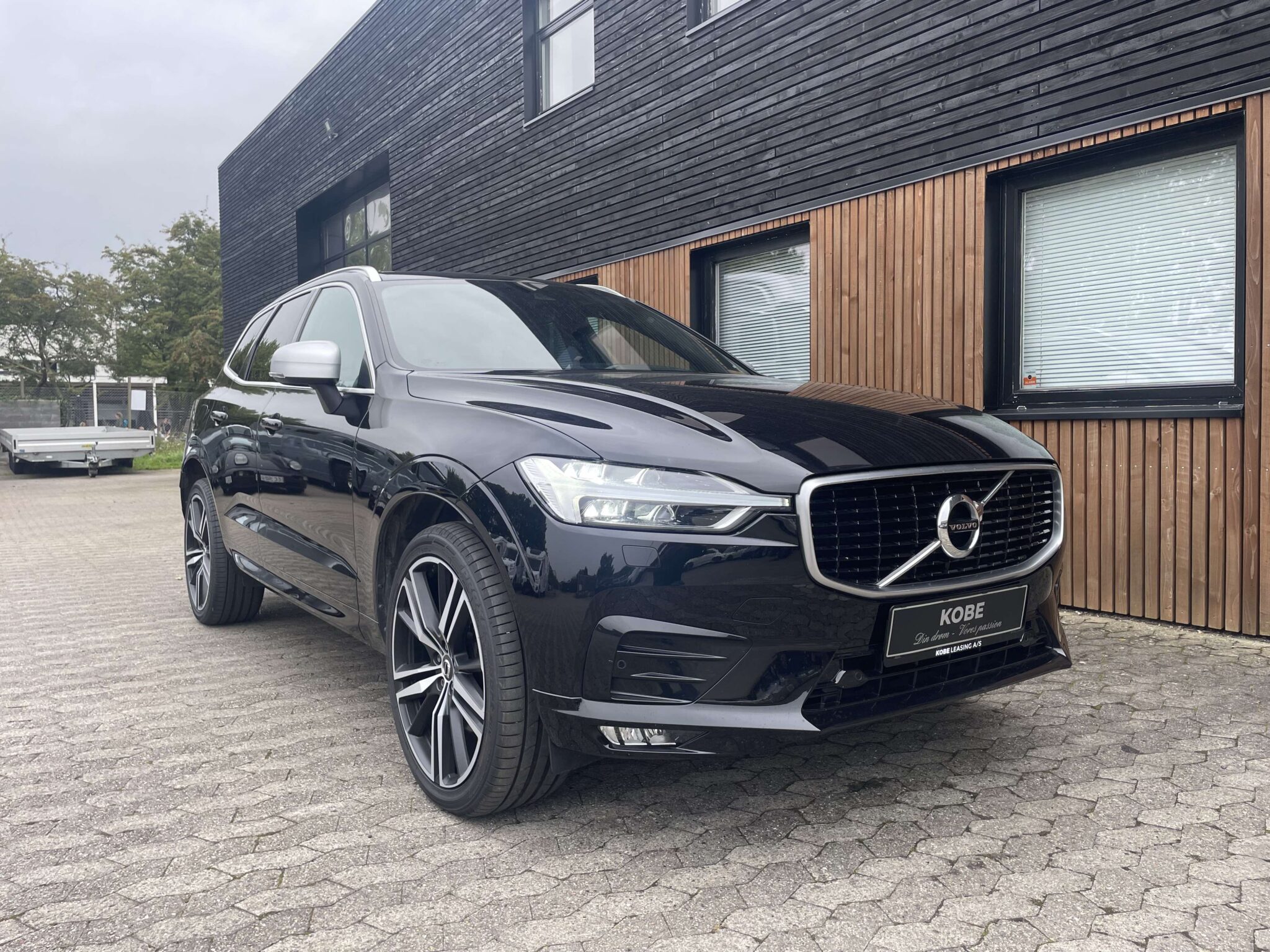 Volvo XC60 2,0 D5 235 R-Design aut. AWD 5d – billede 1